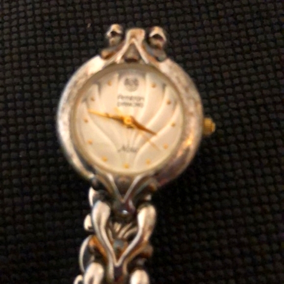 🛍✨️ Women's Armiton Now Diamond Watch✨️ - Picture 11 of 12